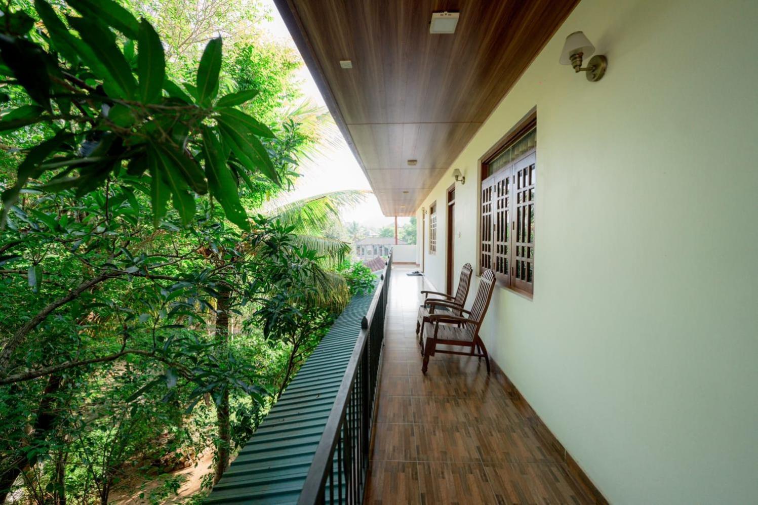 Suwani Pinnawala Homestay 외부 사진