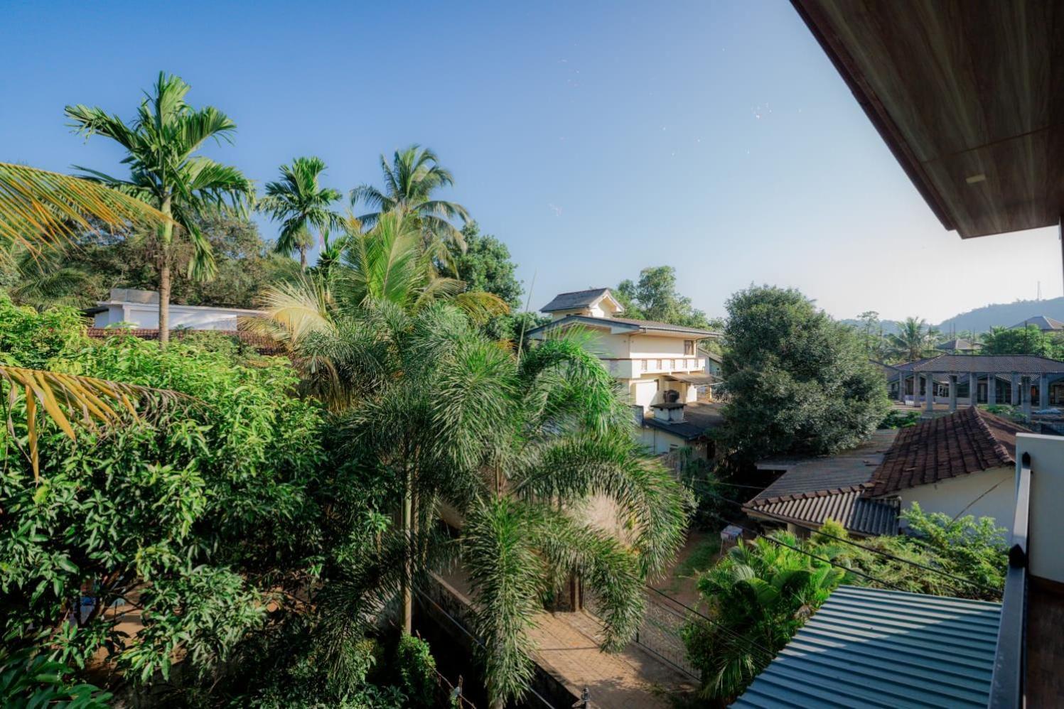 Suwani Pinnawala Homestay 외부 사진