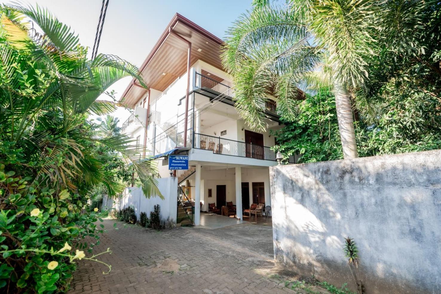 Suwani Pinnawala Homestay 외부 사진