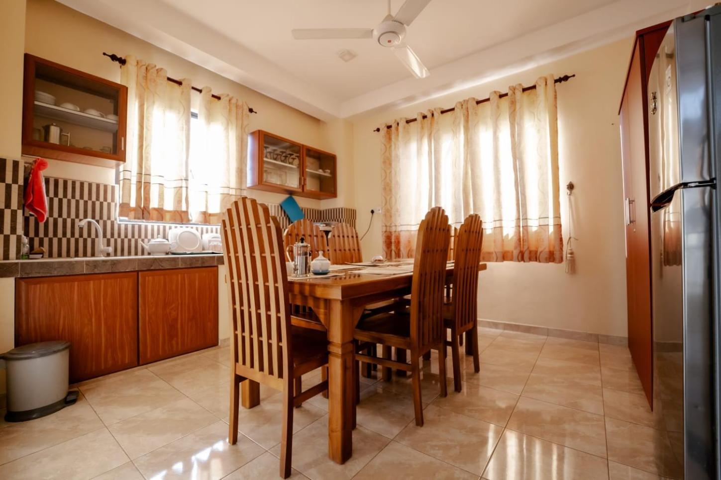 Suwani Pinnawala Homestay 외부 사진
