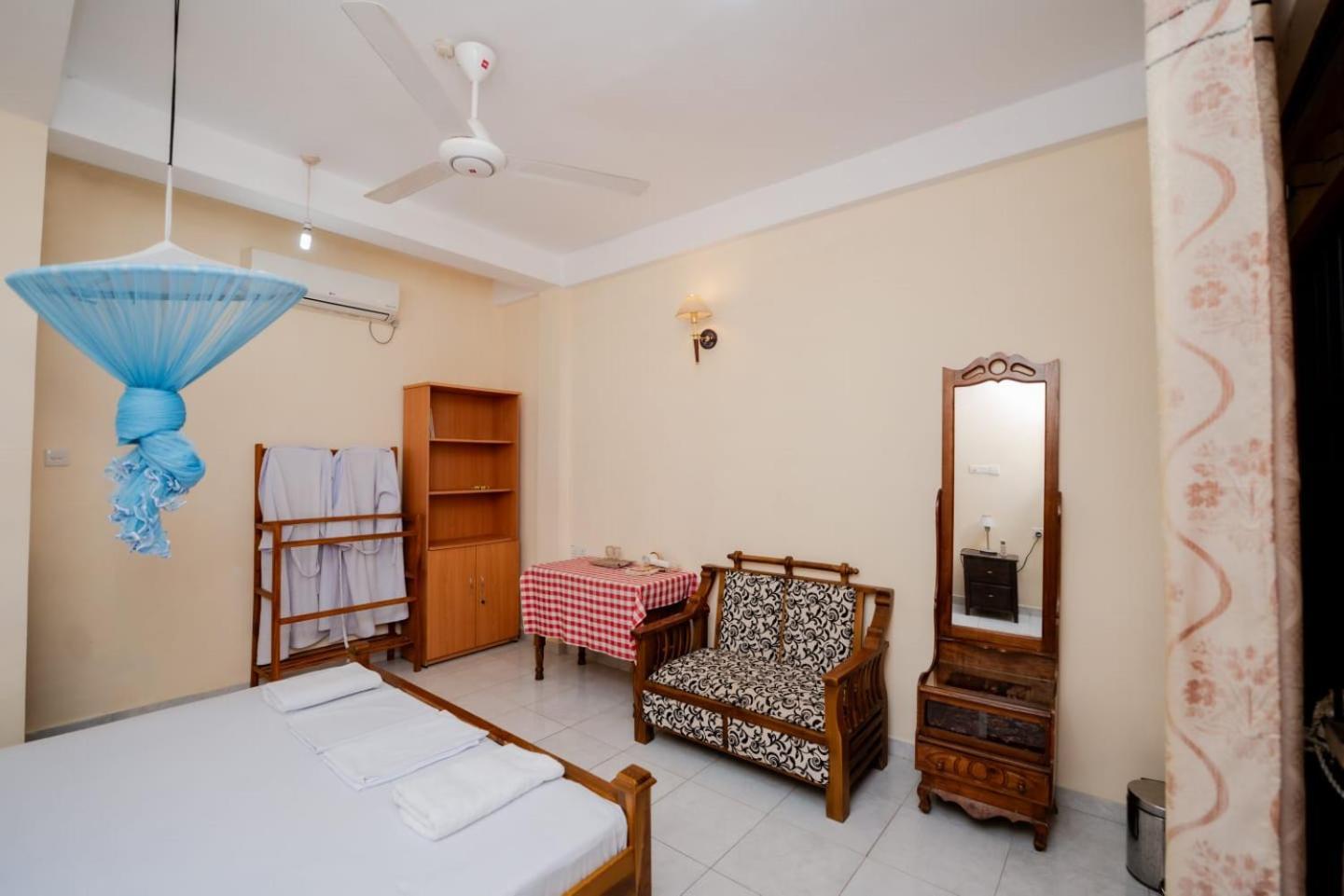 Suwani Pinnawala Homestay 외부 사진