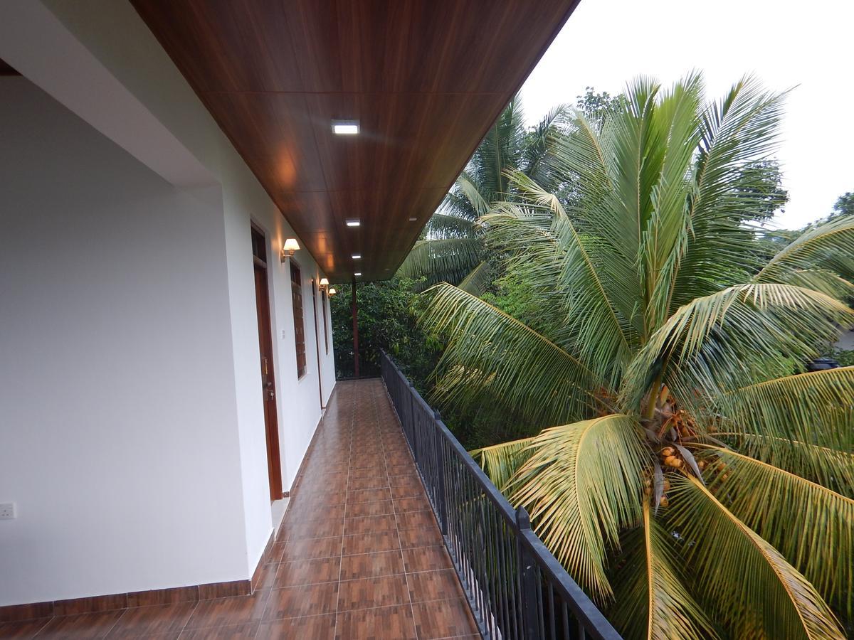 Suwani Pinnawala Homestay 외부 사진